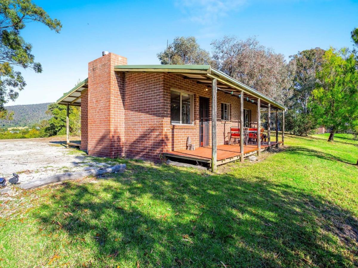 Braeside Cabin Two Alphitonia Central Tilba Екстер'єр фото